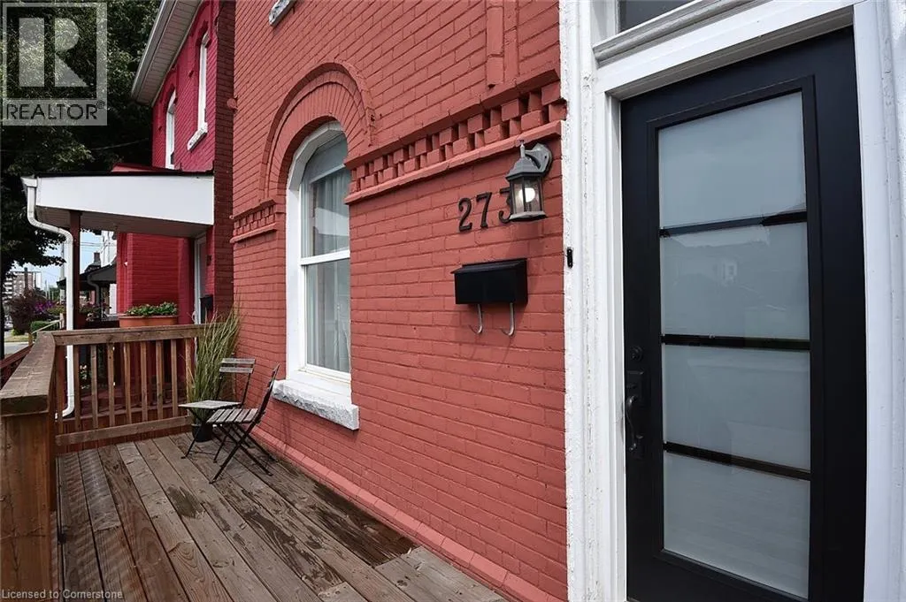 273 ROBERT Street