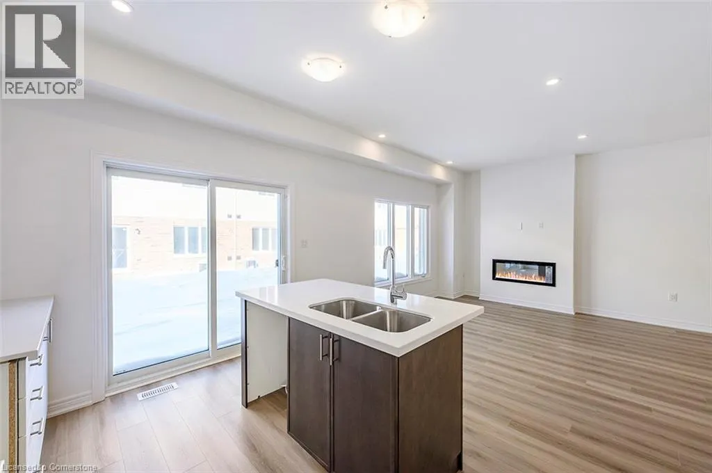 205 THAMES Way Unit# 18, #18