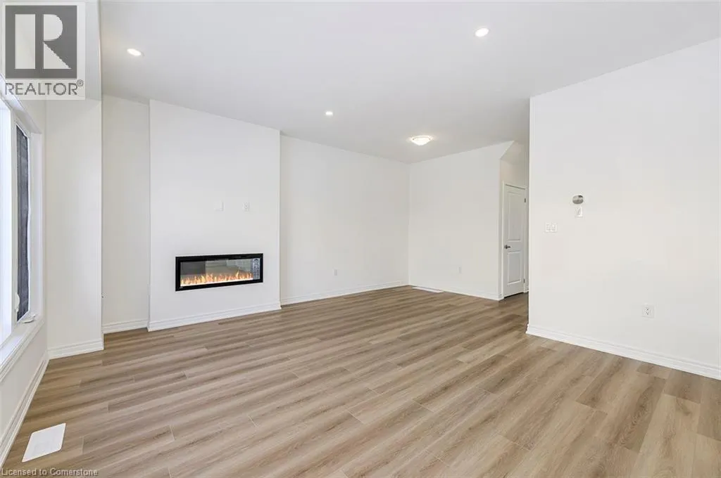 205 THAMES Way Unit# 18, #18