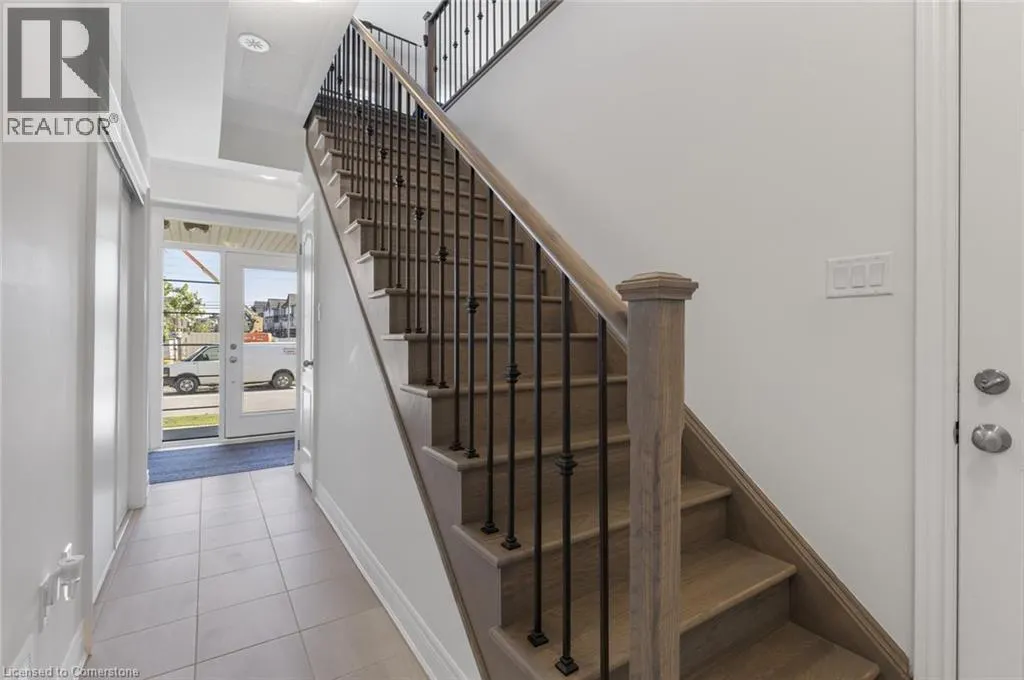 1421 CLARRIAGE Court