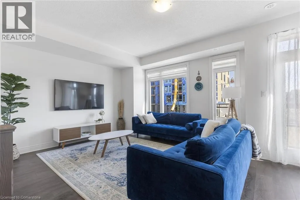 1421 CLARRIAGE Court