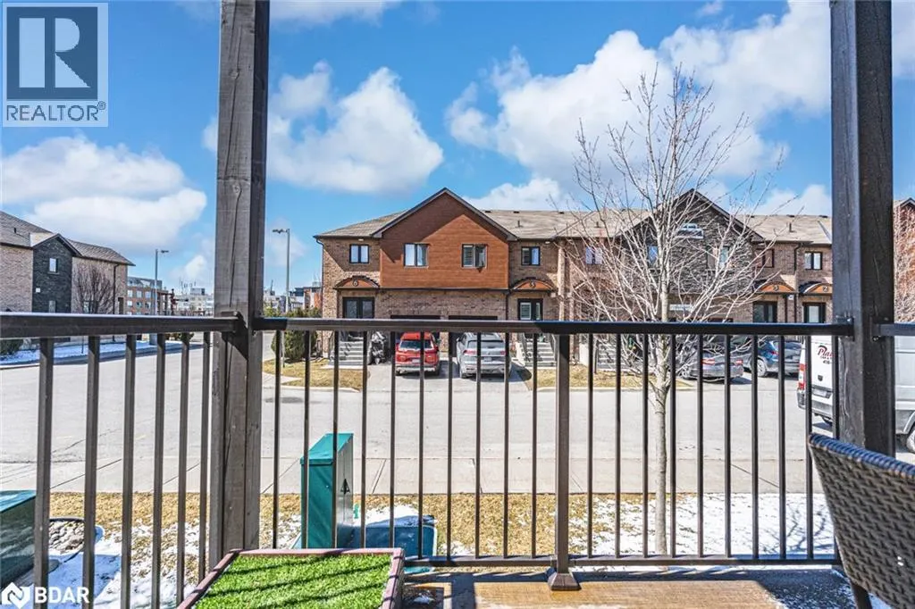 25 MADELAINE Drive Unit# 7, #7