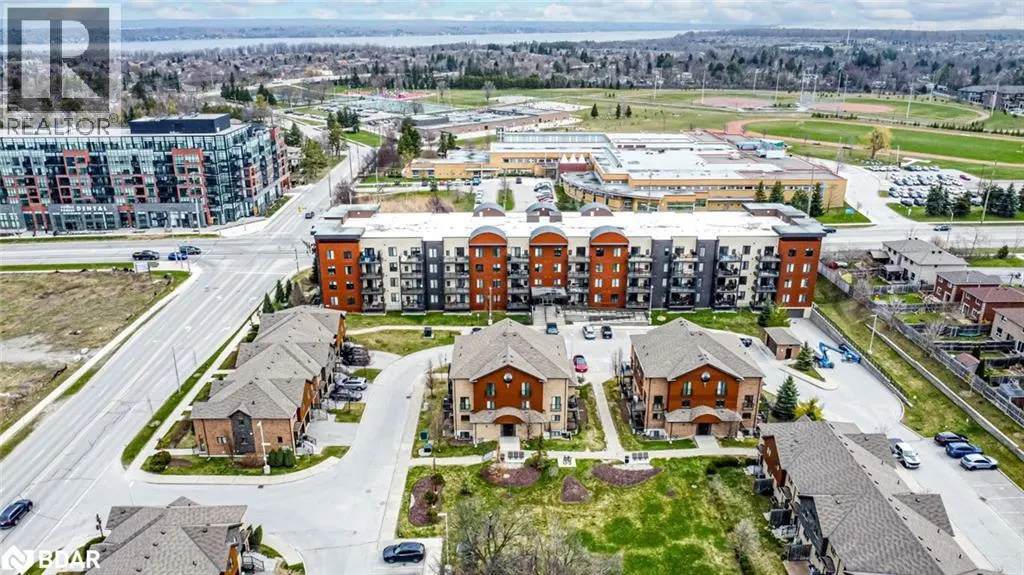 25 MADELAINE Drive Unit# 7, #7