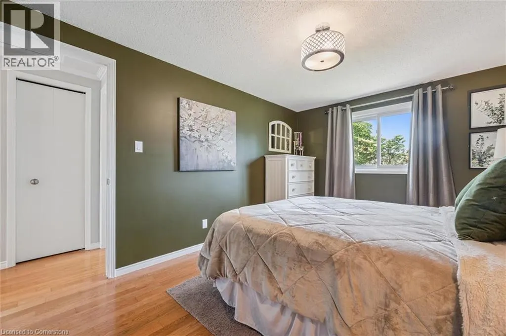 40 ABELES Avenue