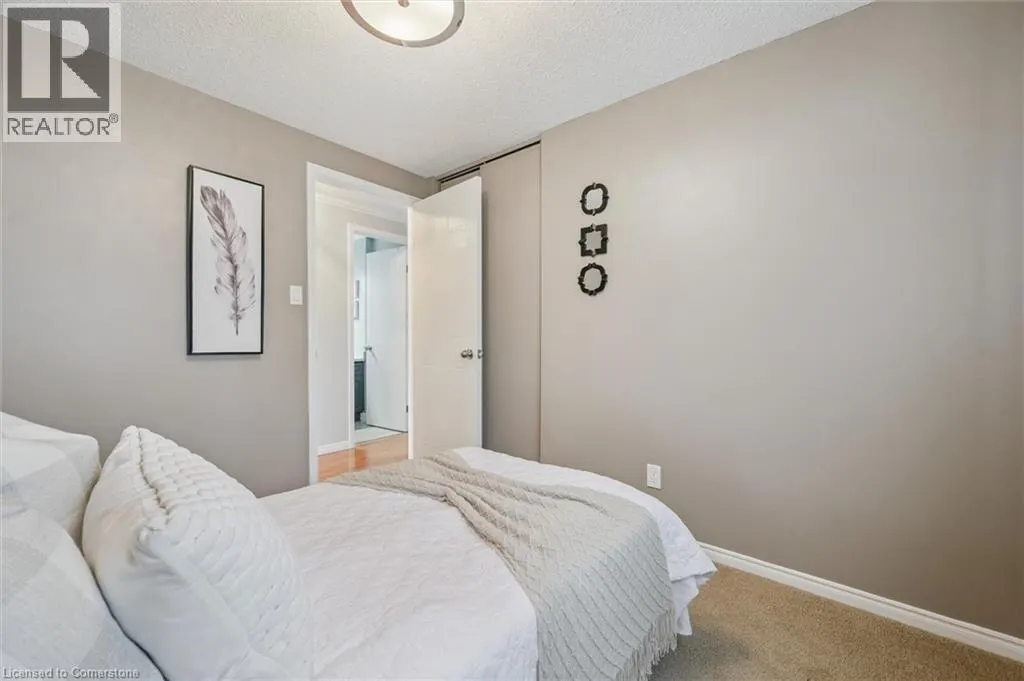 40 ABELES Avenue
