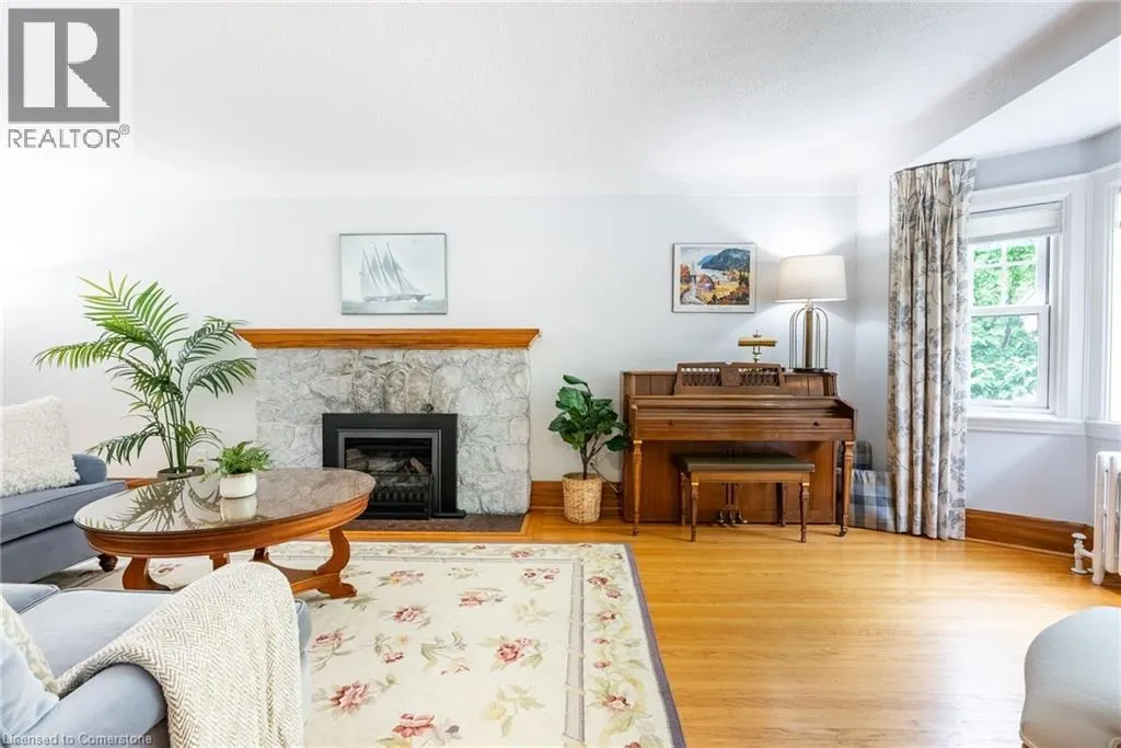 158 DALEWOOD Crescent