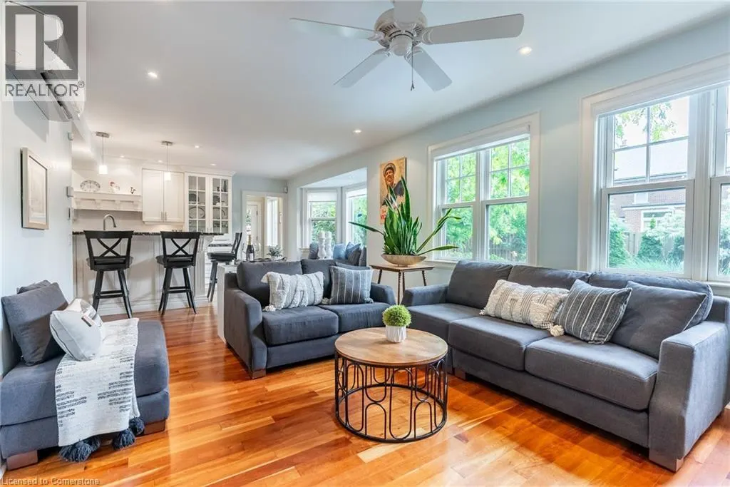 158 DALEWOOD Crescent