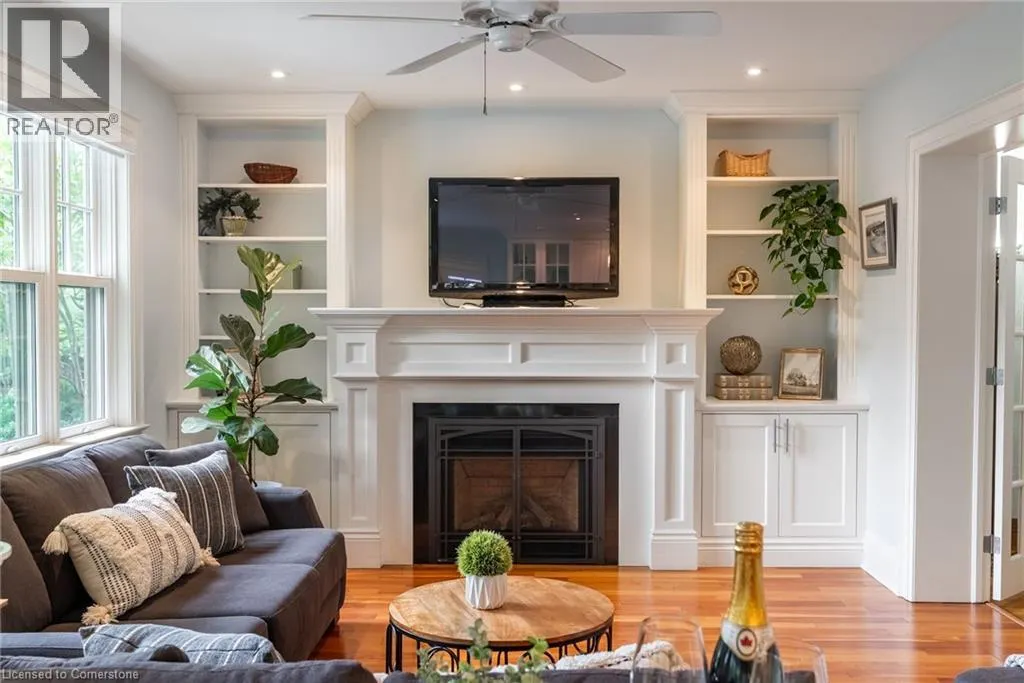 158 DALEWOOD Crescent