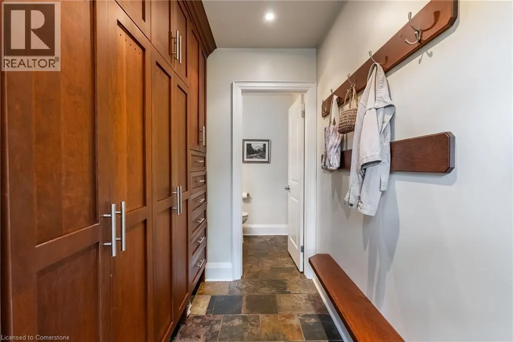 158 DALEWOOD Crescent