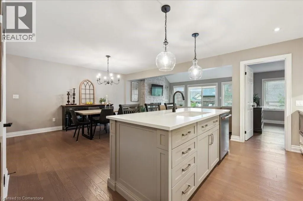 50 HICKORY Drive