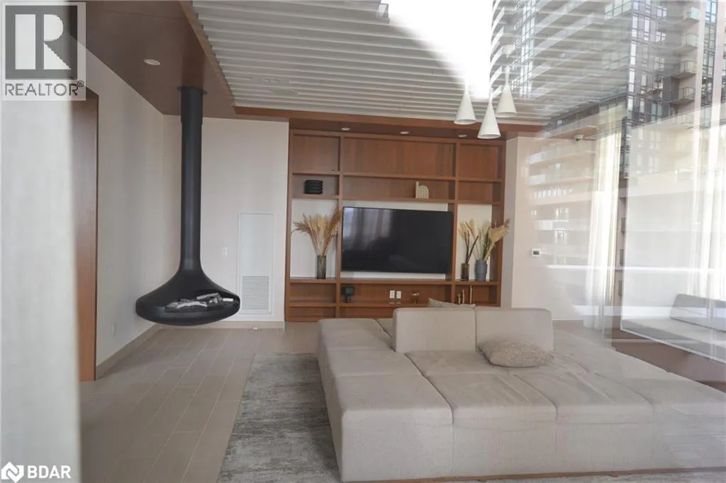 70 ANNIE CRAIG Drive Unit# 2406, #2406