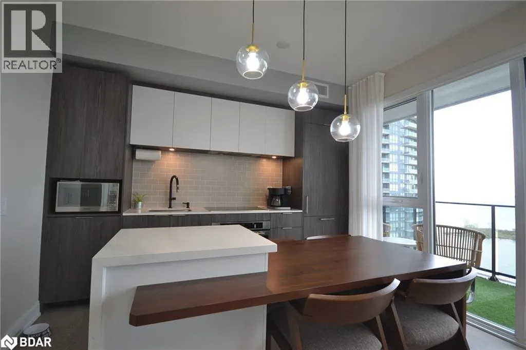 70 ANNIE CRAIG Drive Unit# 2406, #2406