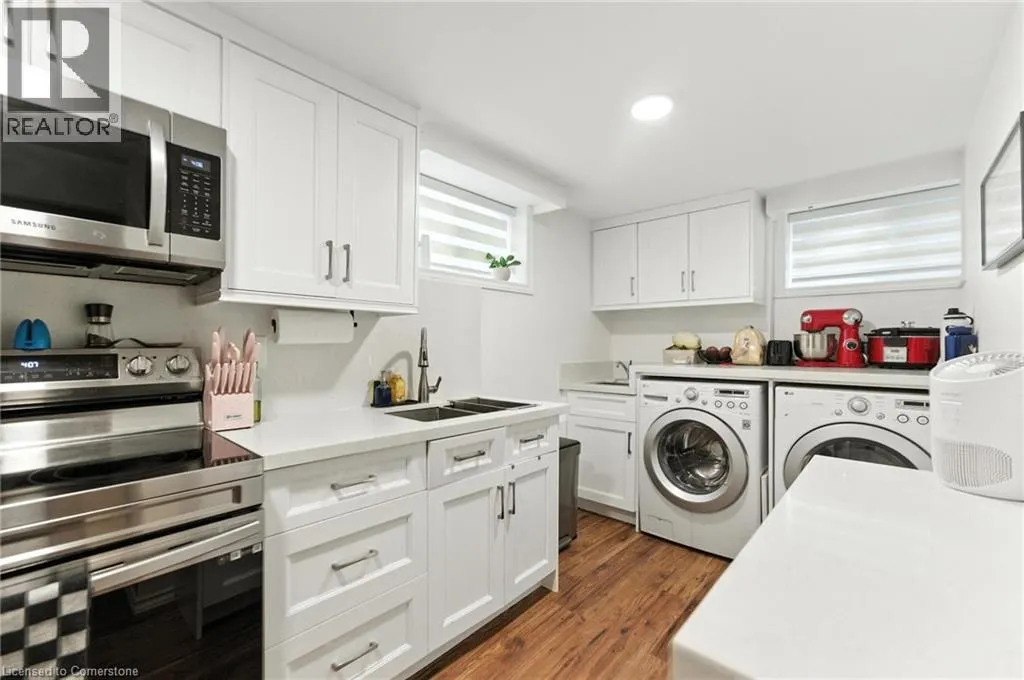 90 TOBY Crescent Unit# Lower, #Lower