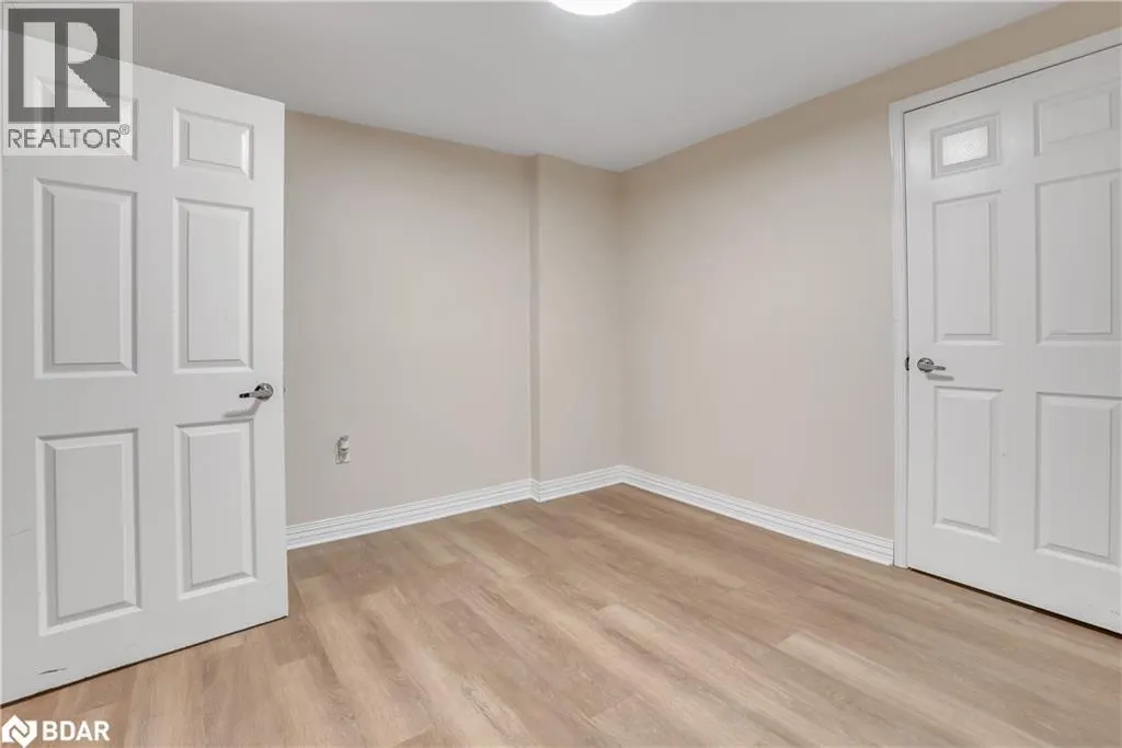 43 WATERHOUSE Way