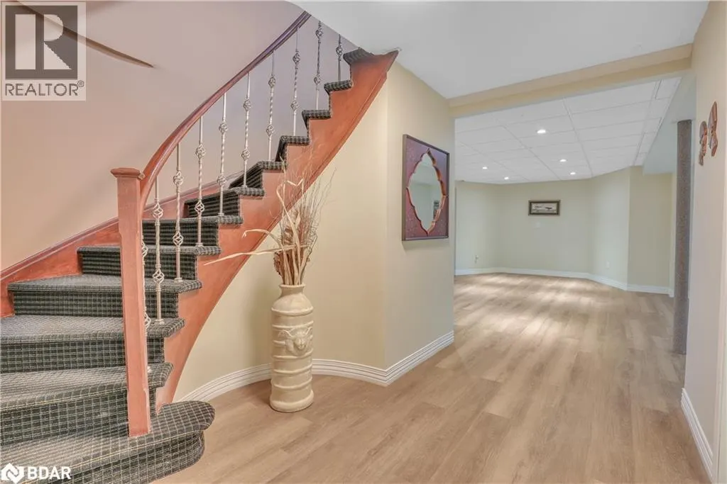43 WATERHOUSE Way