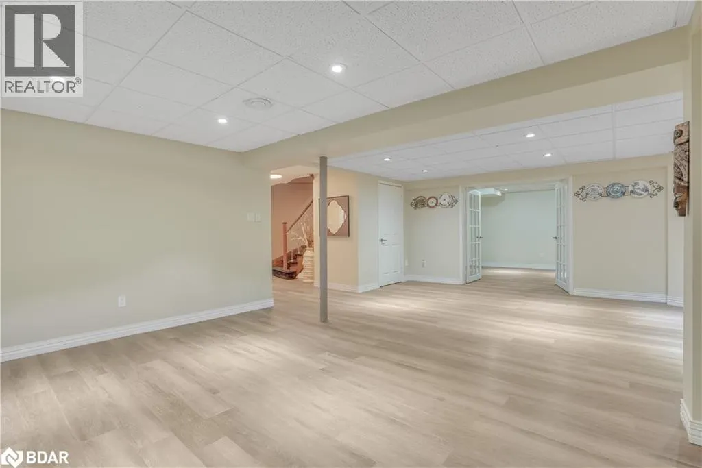 43 WATERHOUSE Way
