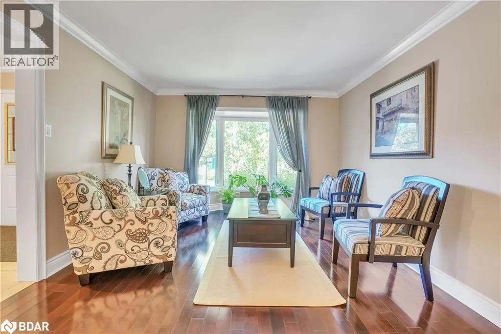 43 WATERHOUSE Way