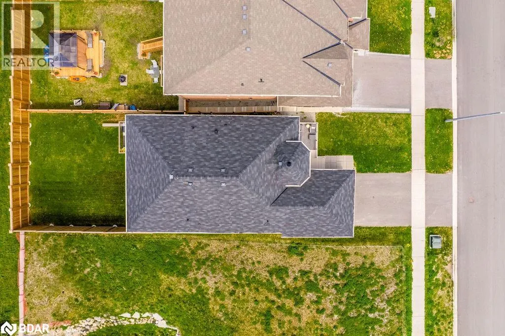27 MUIRFIELD Drive
