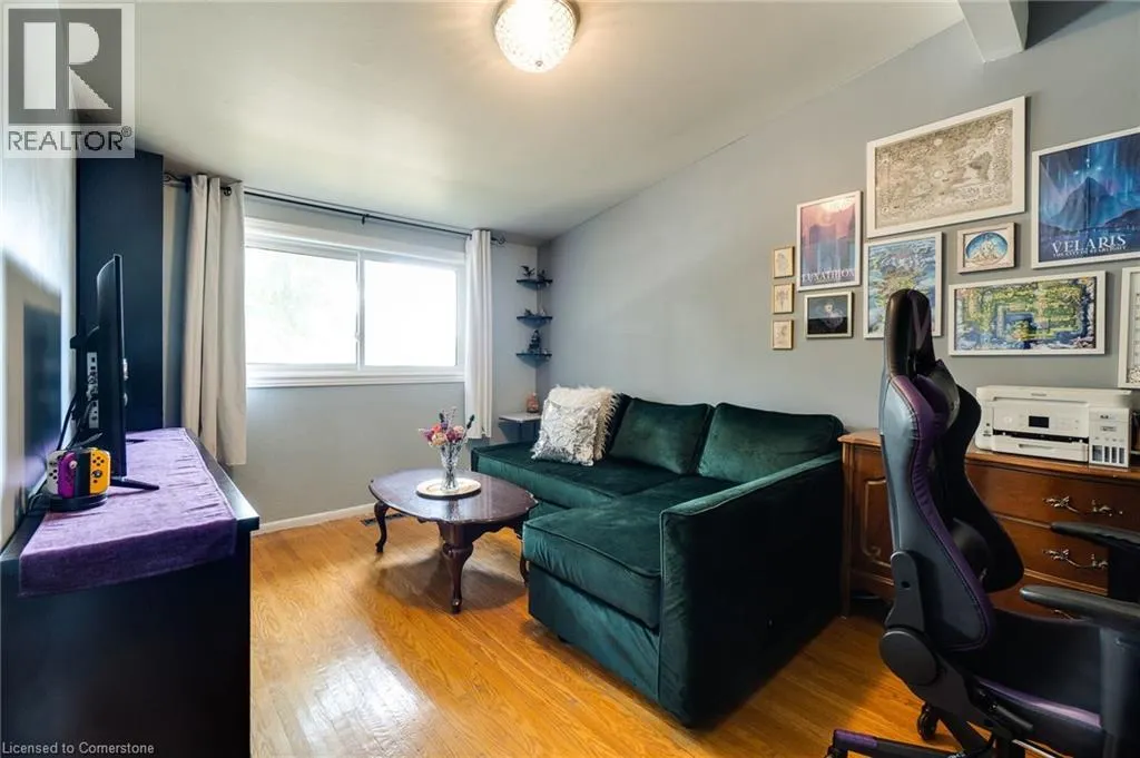 17 RONALDSHAY Avenue