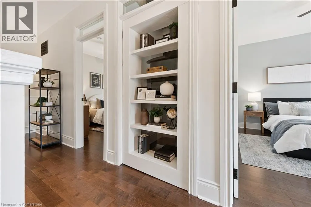 13 RIVERSIDE Drive W