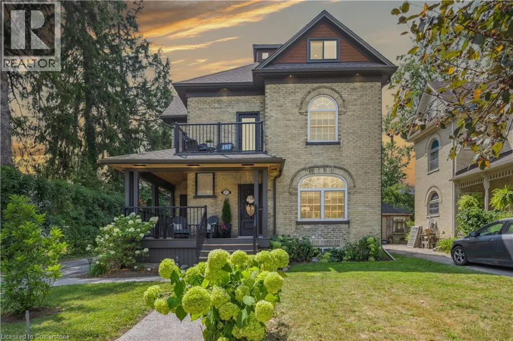 13 RIVERSIDE Drive W