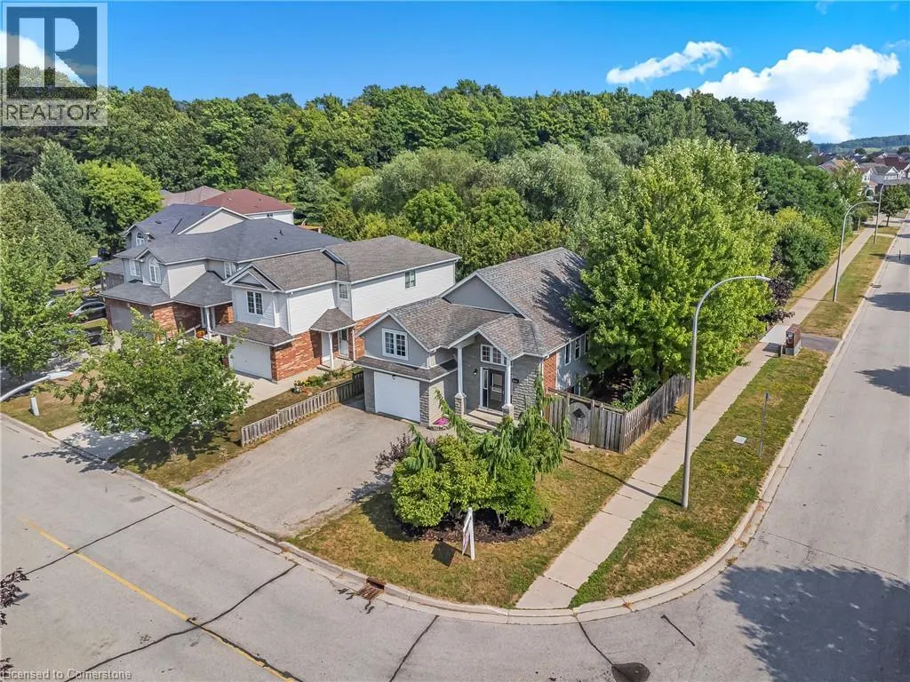 3 WISTERIA Court