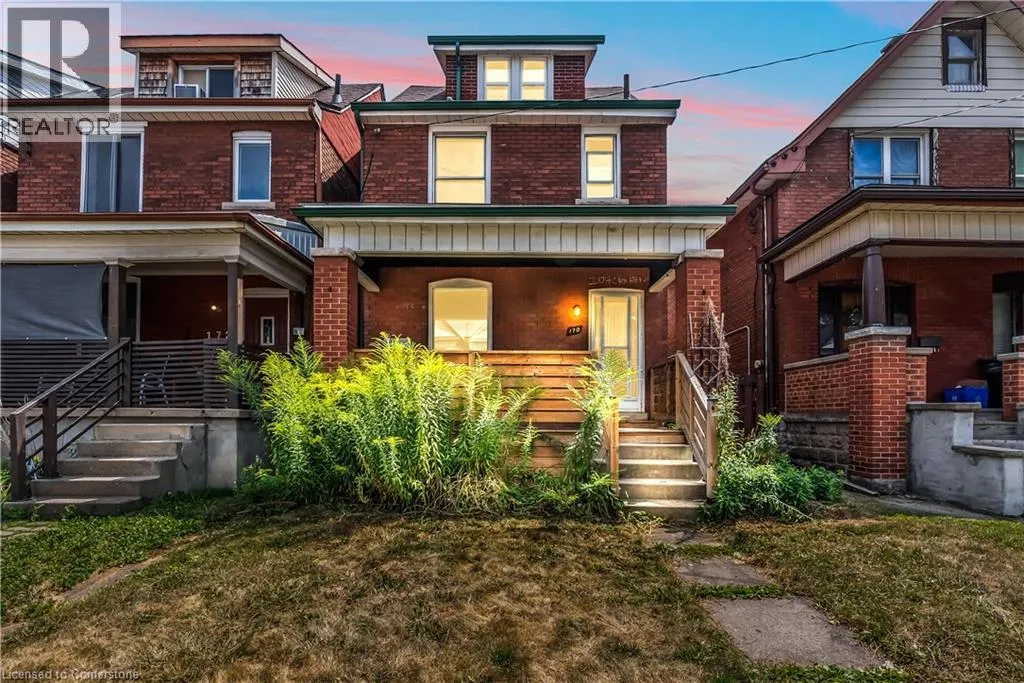170 GROSVENOR Avenue N