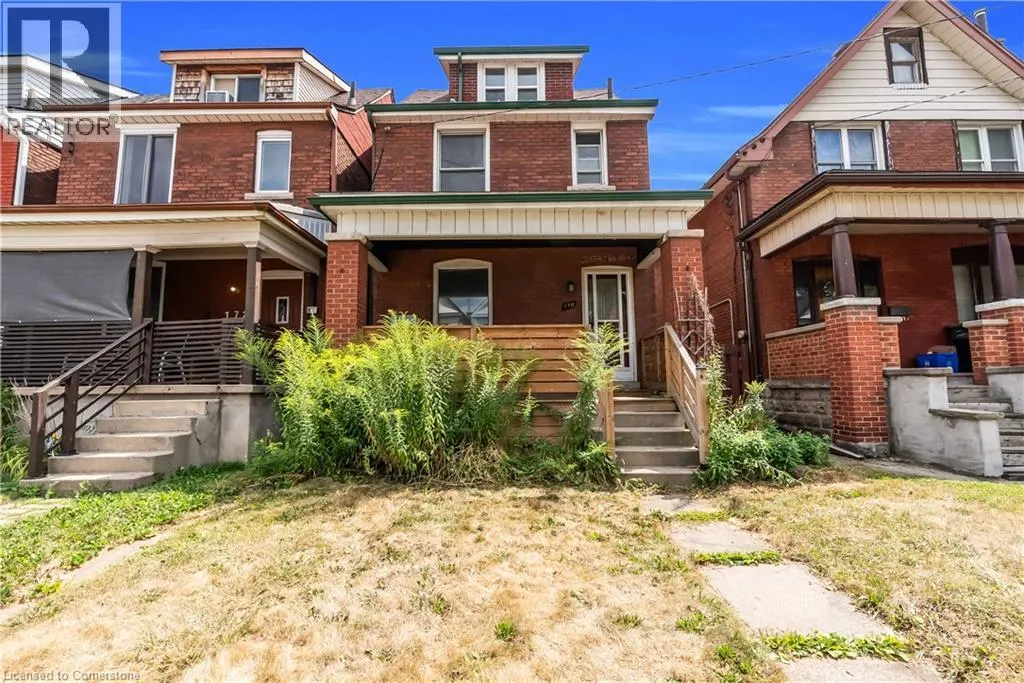 170 GROSVENOR Avenue N