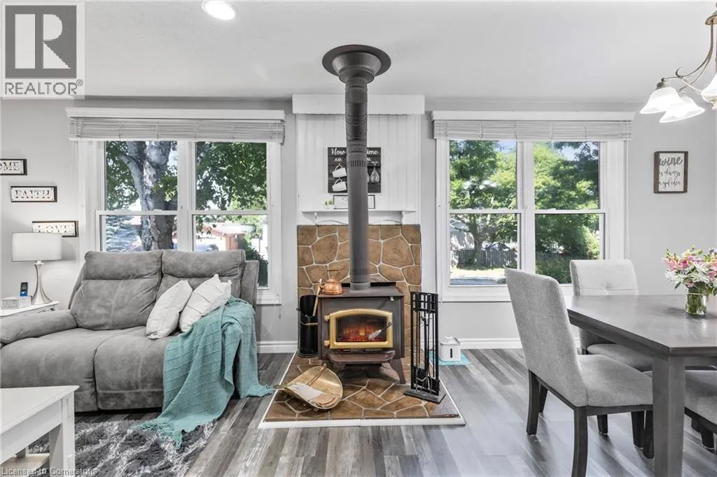 37 GLENVALE Drive