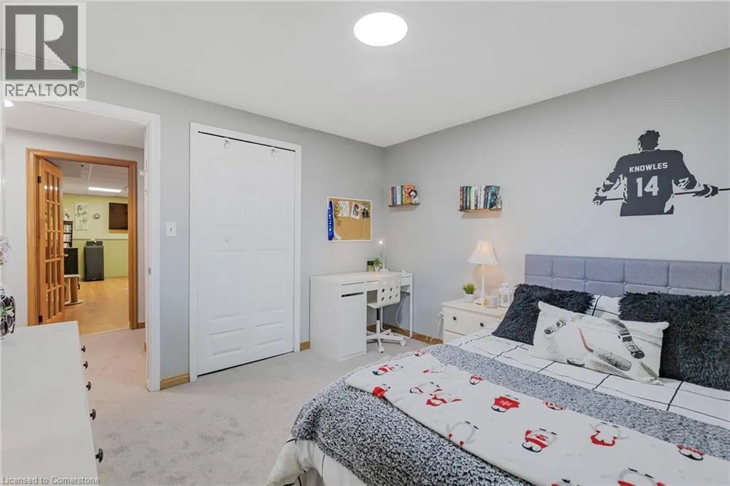 37 GLENVALE Drive