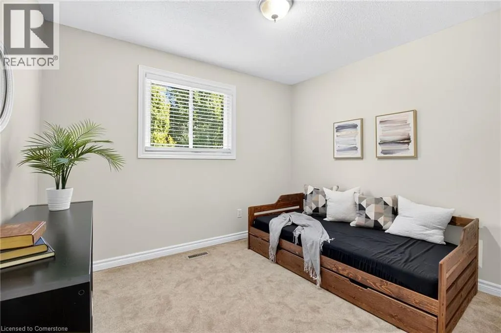 150 SOLOMON Crescent