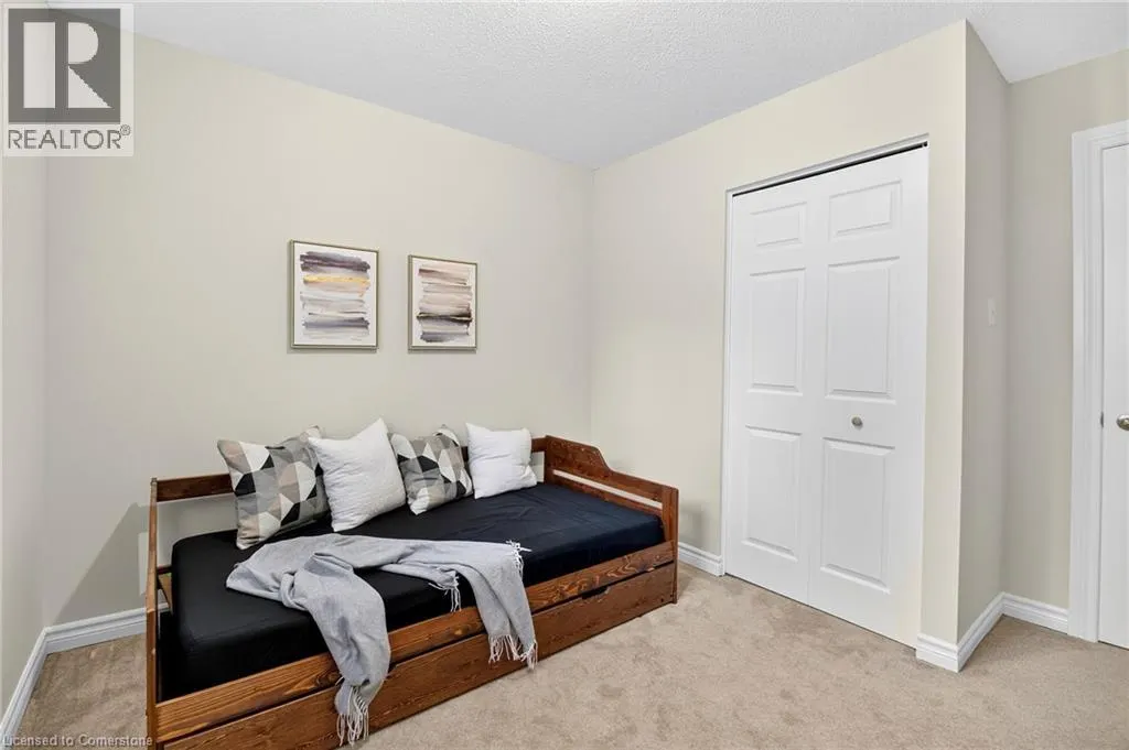 150 SOLOMON Crescent