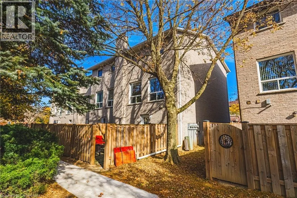 1155 PARAMOUNT Drive Unit# 26, #26