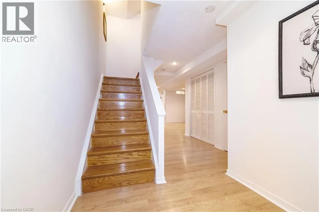 327 NORTHWOOD Drive