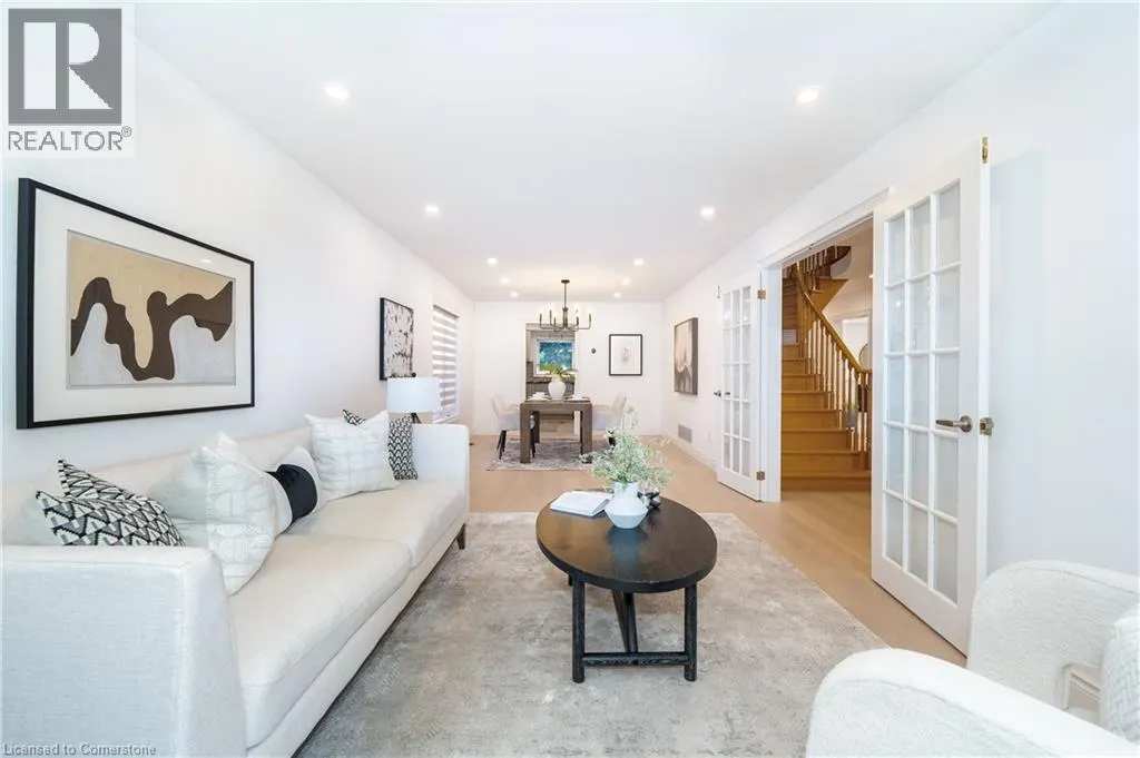 327 NORTHWOOD Drive