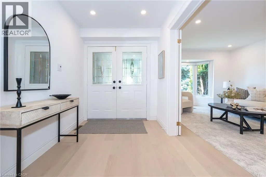327 NORTHWOOD Drive