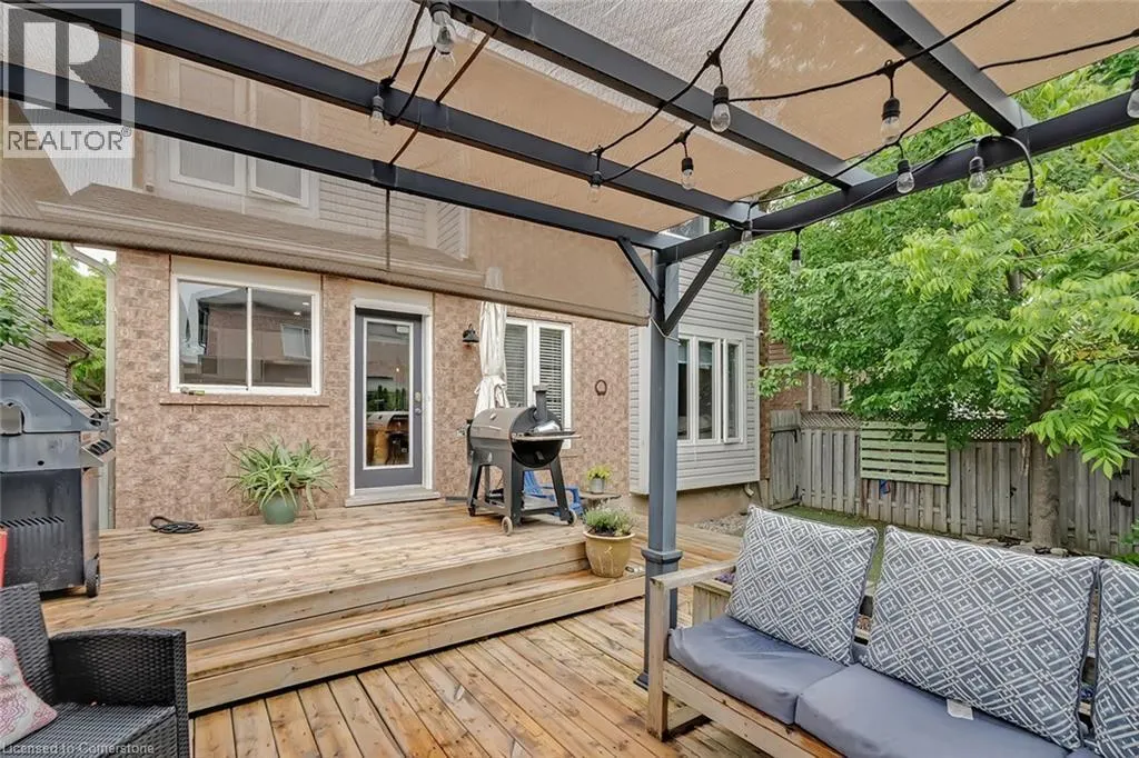 2214 KENNETH Crescent