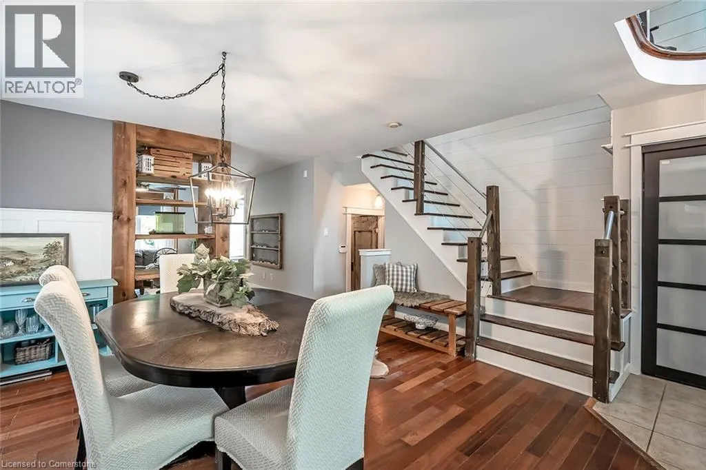 2214 KENNETH Crescent