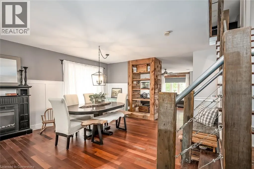 2214 KENNETH Crescent