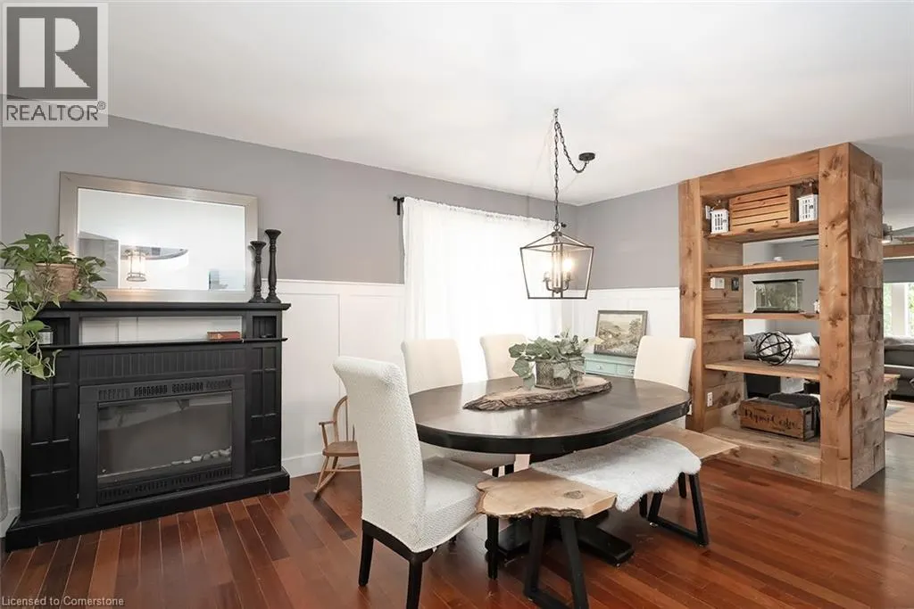 2214 KENNETH Crescent