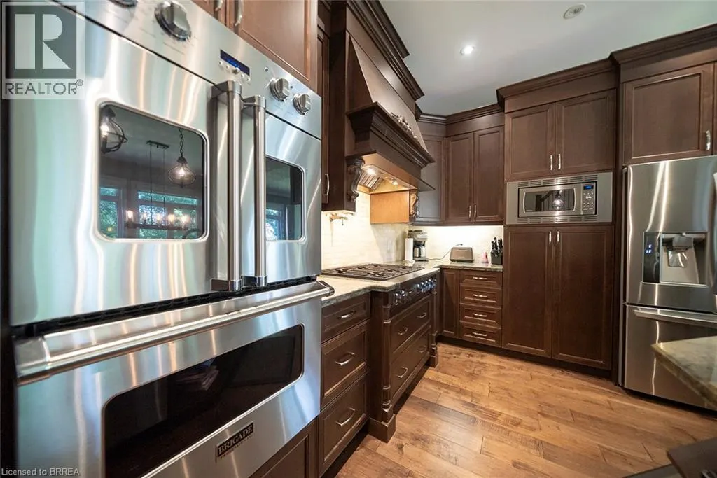 158 WILLOW Street Unit# 2, #2