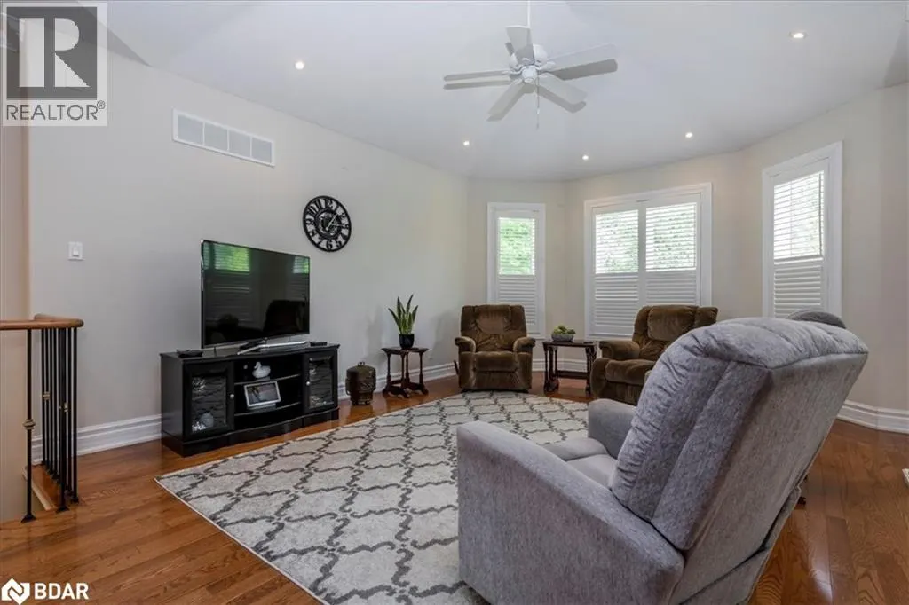 34 HEATHERWOOD Drive