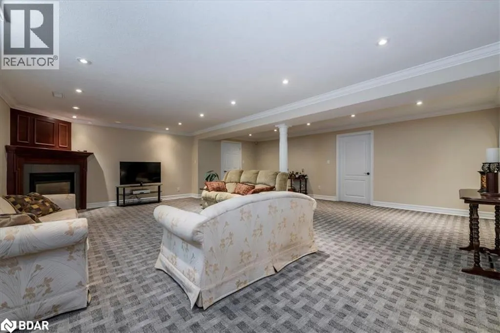 34 HEATHERWOOD Drive
