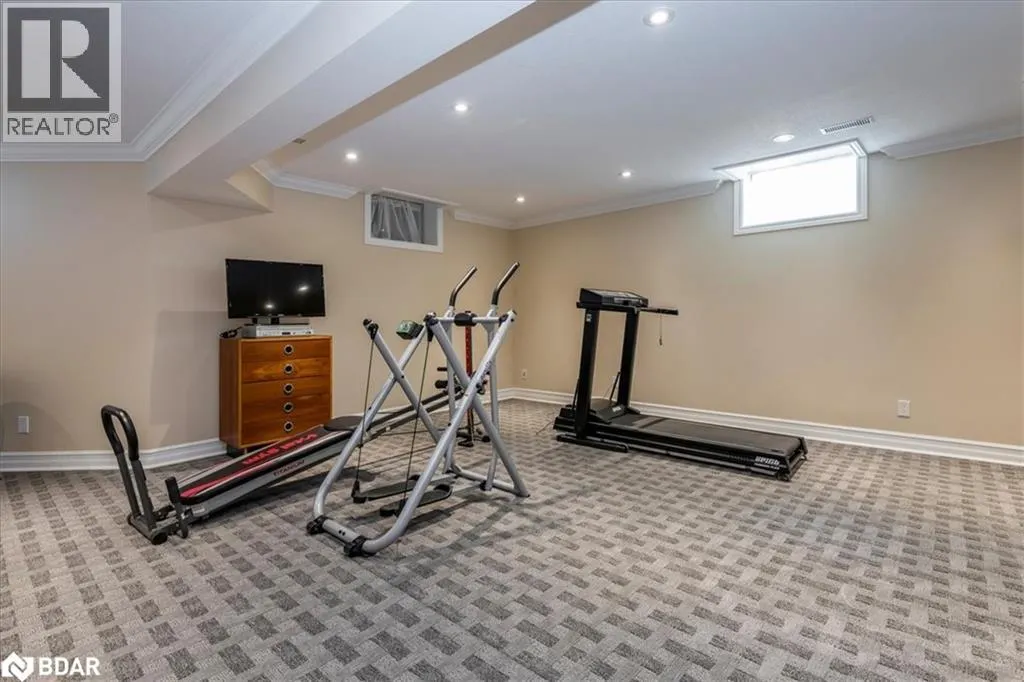34 HEATHERWOOD Drive