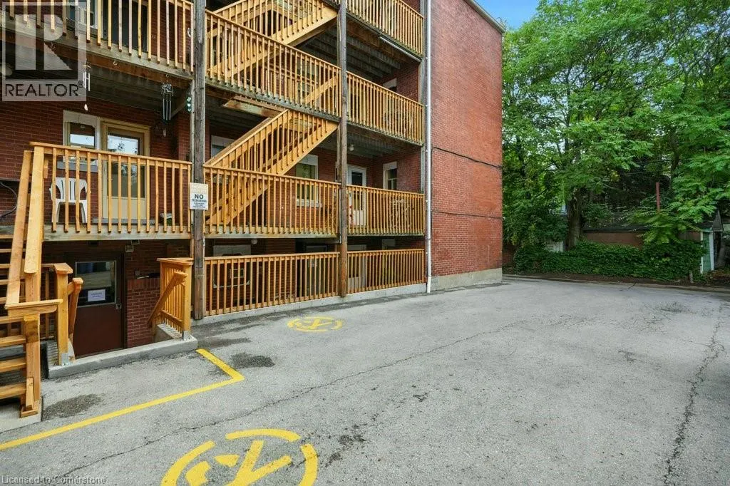 6 VINELAND Avenue Unit# 18, #18