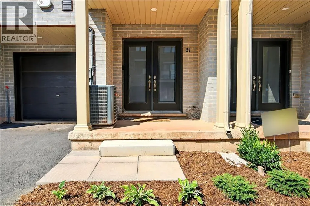 27 DRYDEN Lane