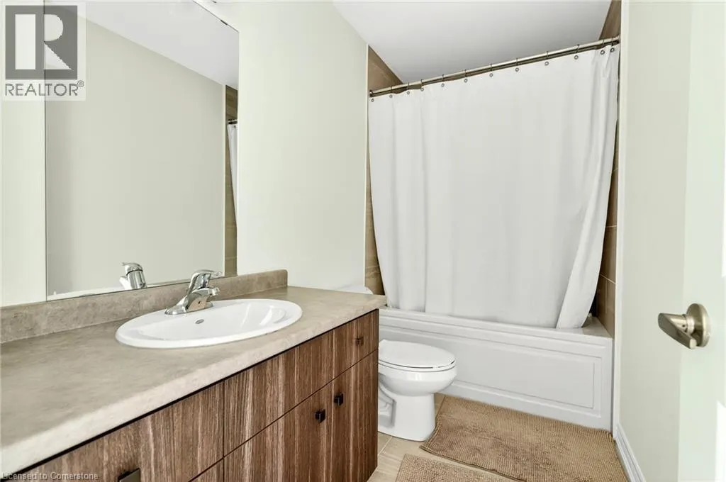 27 DRYDEN Lane