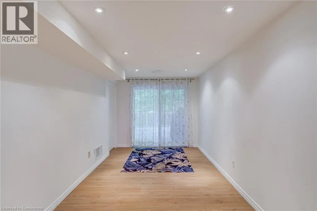 1560 KERNS Road Unit# 5, #5