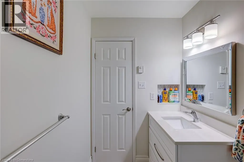 1560 KERNS Road Unit# 5, #5