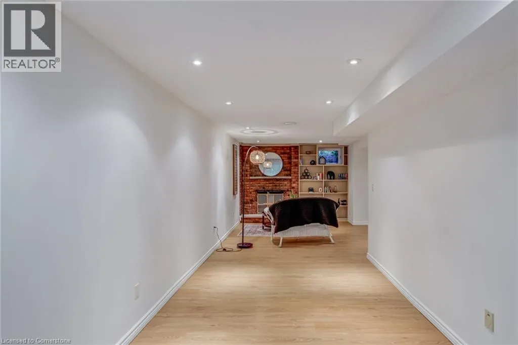 1560 KERNS Road Unit# 5, #5